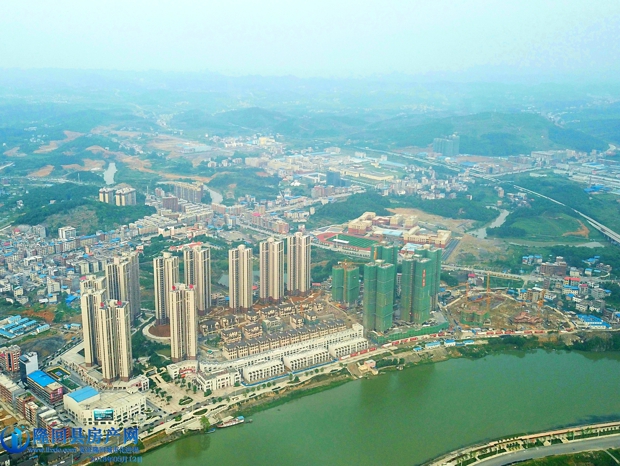 该高层涵盖300多亩,总占地面积约70万平方米,分六期设计,建筑项目开发音器校图片